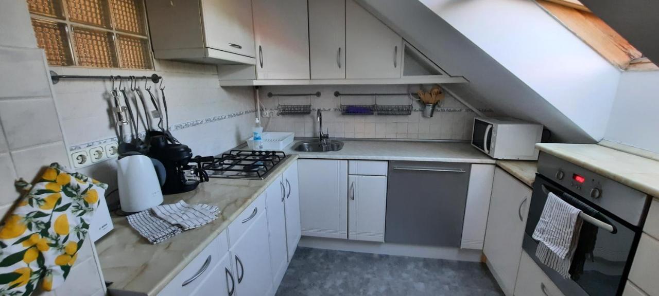 Hi-Bp Garden City Batsanyi Apartment 3 Rooms, Apartment Upstairs Near The City Train With Free Parking Budapest Bagian luar foto