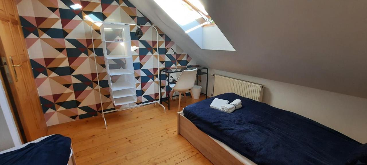 Hi-Bp Garden City Batsanyi Apartment 3 Rooms, Apartment Upstairs Near The City Train With Free Parking Budapest Bagian luar foto