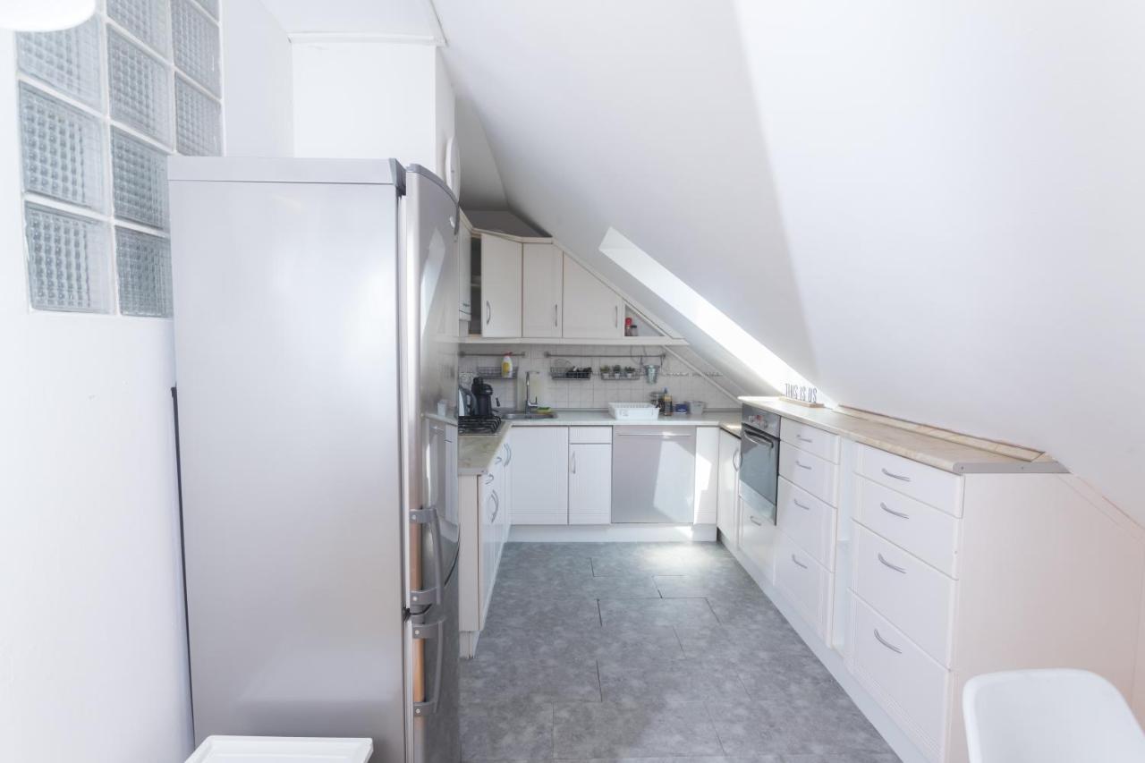 Hi-Bp Garden City Batsanyi Apartment 3 Rooms, Apartment Upstairs Near The City Train With Free Parking Budapest Bagian luar foto